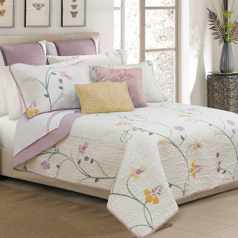 Floral Quilt, King Quilt + 2 King Shams