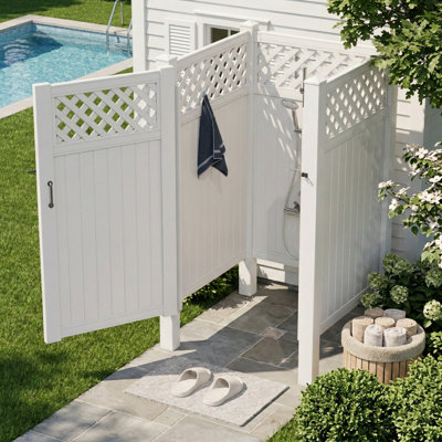 Cabine de douche extérieure - H 80,75 po x l 45,75 po x L 45,75 po, ensemble d'intimité en vinyle blanc avec porte pour piscine et plage, panneau grillagé