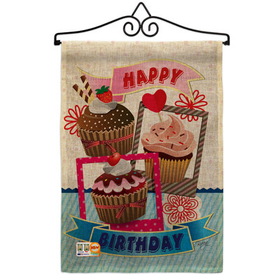 Drapeau de jardin Nahabed Birthday Cupcake Burlap