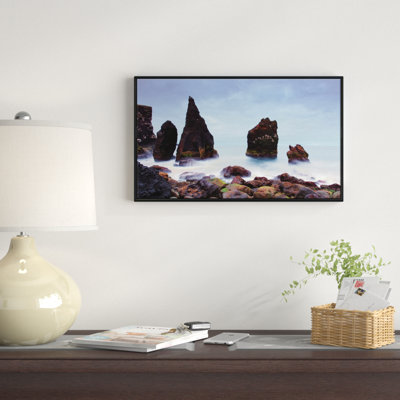 " Sharp Rocky Coastline Raykjanes "