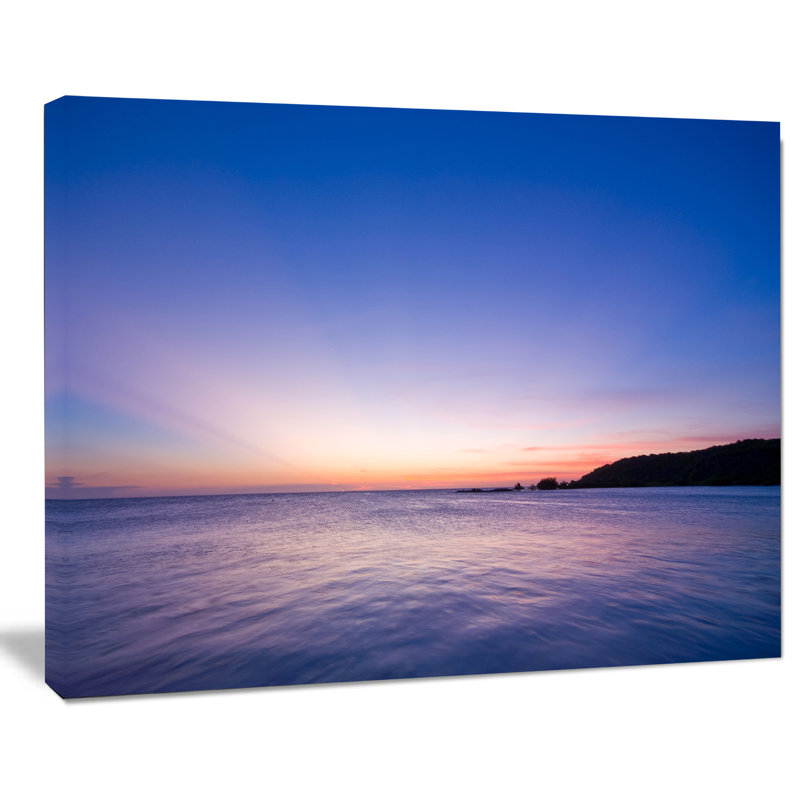 Ciel bleu vif et les eaux à coucher de soleil grand shore, reproduction de photo sur toile tendue, H 30 po x l 40 po x P 1 po