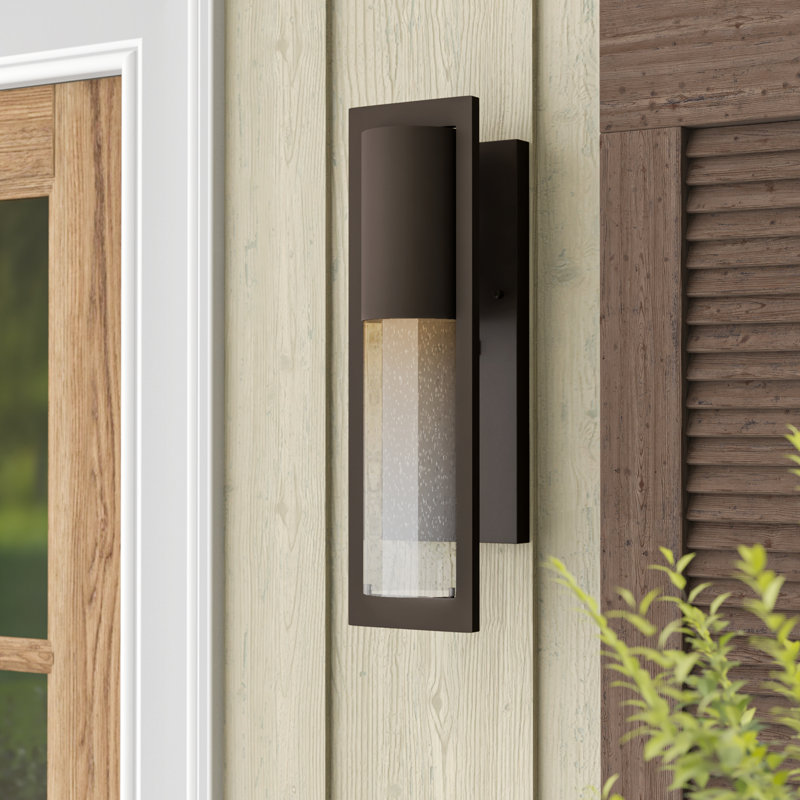 Bandit Solid Aluminum 15.5" H X 4.5" W Outdoor Wall Light, Buckeye Bronze, Incandescent, 15.5" H x 4.5" W x 4.75" D