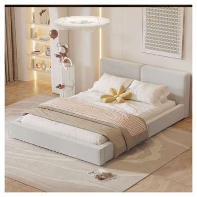 Structure de lit tapissier grand format en velours avec structure en bois massif, lit moderne au sol beige pour la chambre à coucher