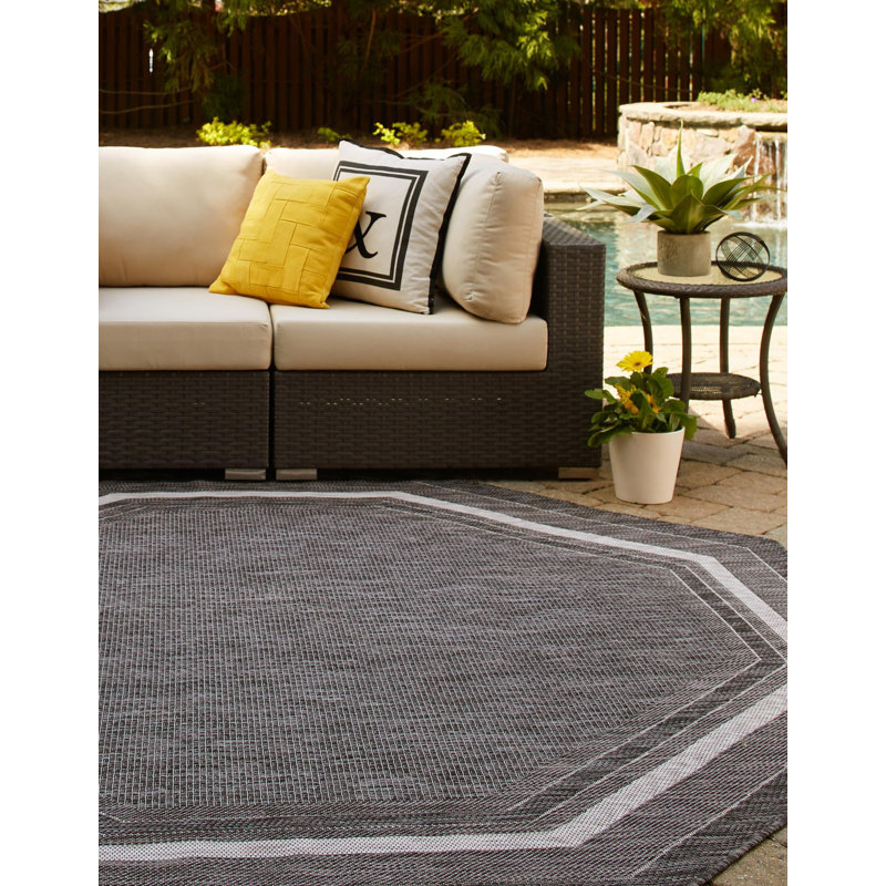 Tapis intérieur / extérieur Sevinc, Octogone 7 pi 10 po x 7 pi 10 po, Black