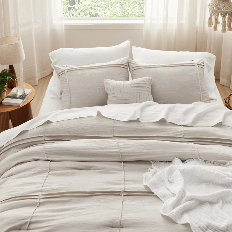 Bedsure Grid Pleated Comforter Set, King Comforter + 2 Additional Pieces