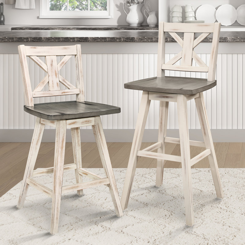 2 chaises en bois massif gris et blanc patiné de hauteur pub avec pivot de 360 degrés pour un coin repas de 2 chaises, et blanc