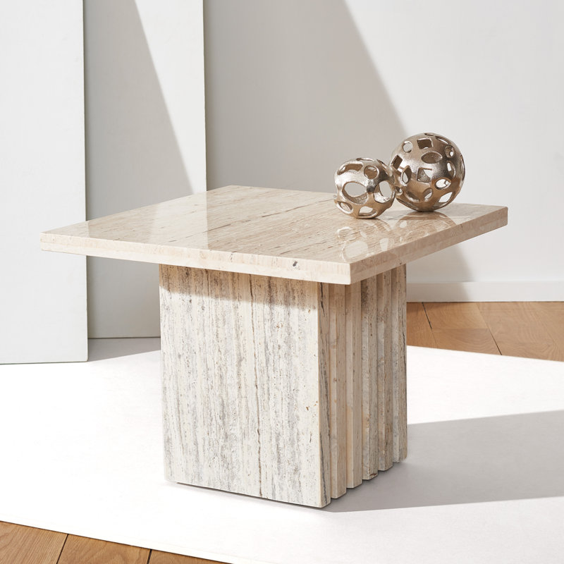 Grande table d'appoint en marbre Pristina, Beige, H 16 po x l 21 po x P 21 po