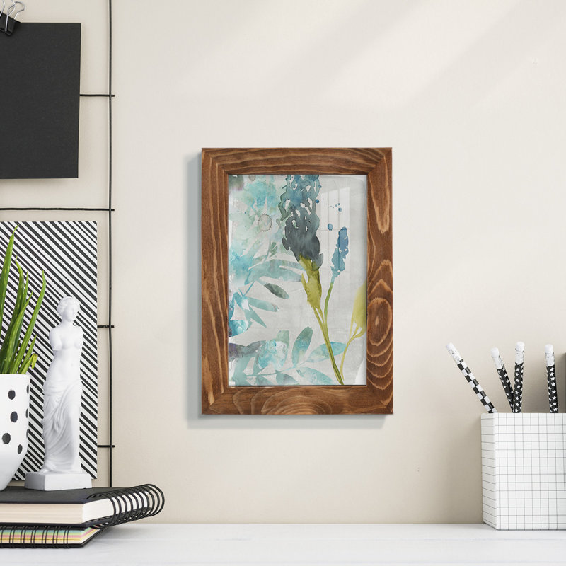 «Flower Layers I», impression sur papier, L 4 po x H 6 po x P 1 po, Noyer