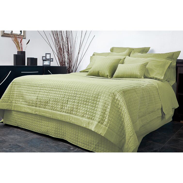 Latitude Run® Green Solid Color Plain Microfiber Duvet Cover