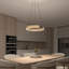 Luminaire suspendu DEL pour salle à manger Keltner, effet bois