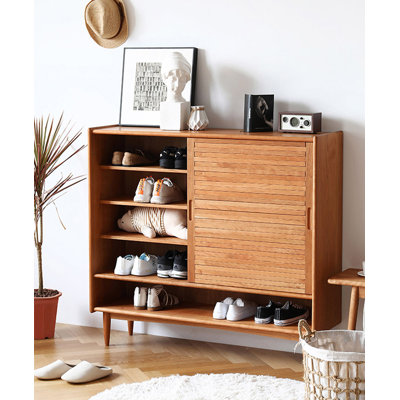 Creative built-in louvred sliding door shoe cabinet