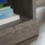 Armoire de rangement ouverte-713687616