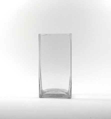 Vase carré en verre, H 10 po x l 5 po x p 5 po