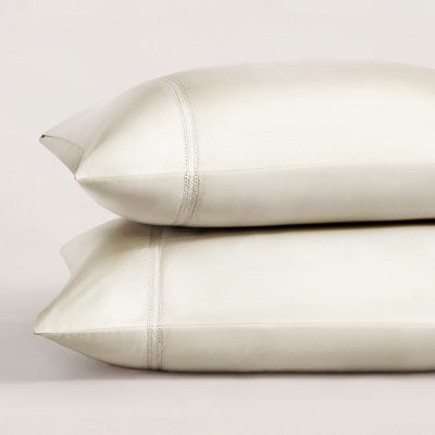 Yalda Pillowcase Set