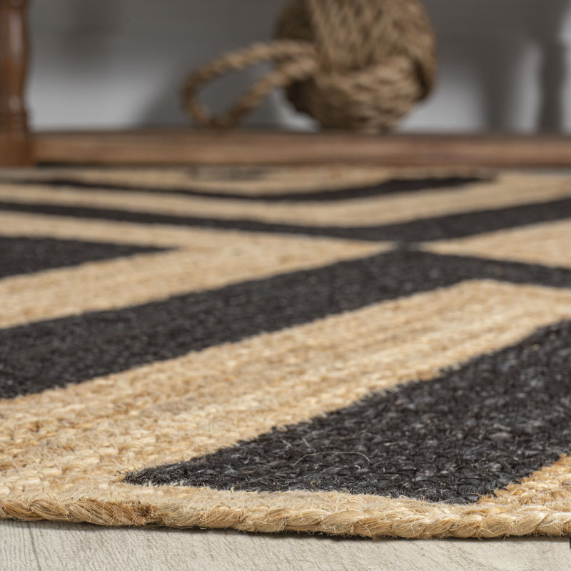Adwin Two-Tone Chevron Round Jute Black/Natural Rug, Round 6'1"