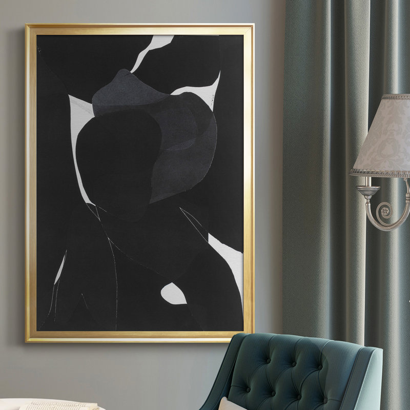 Night Bloom I, toile encadrée de qualité supérieure - prête à être accrochée, H 36,5 po x l 26,5 po, Doré