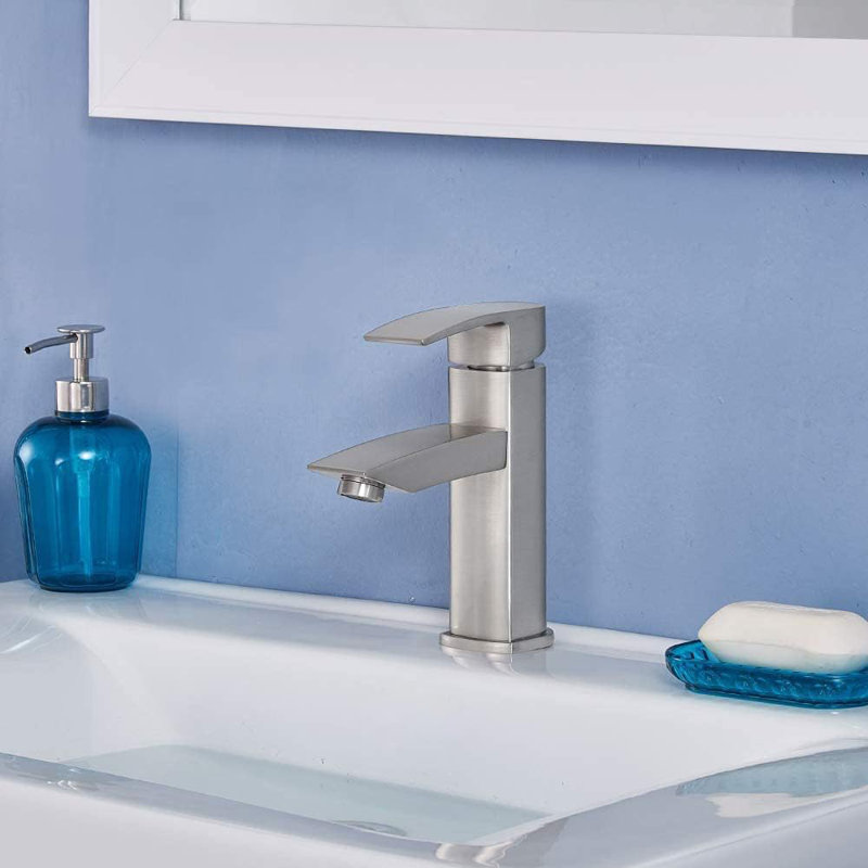 Single-Hole Single-handle Bathroom Faucet
