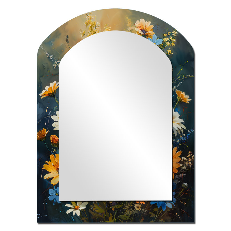 Bleu et blanc nature morte marguerites de jardin II - grand miroir mural arqué sur métal, 34 po x 25 po