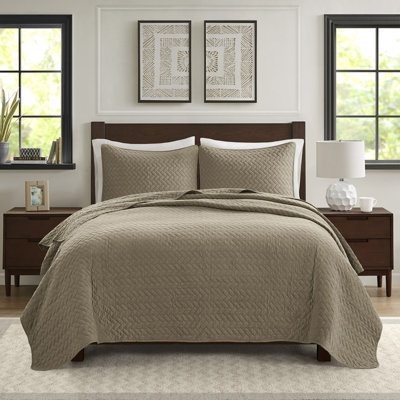 Luxurious Oversized Quilted Bedding Set