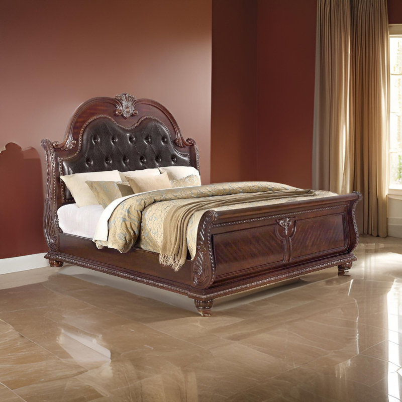 Lit tapissier Ejner, Grand