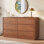 Commode en bois massif à 6 tiroirs, commode à 6 tiroirs en bois massif naturel pour chambre à coucher, commode de style Mid-Century de 55,2 po de largeur pour le salon, la chambre à coucher et la chambre d'amis