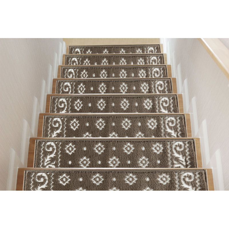 Tapis d'escalier, Brun
