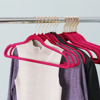 Cintre standard en plastique antidérapant pour robe / chandail / chandail