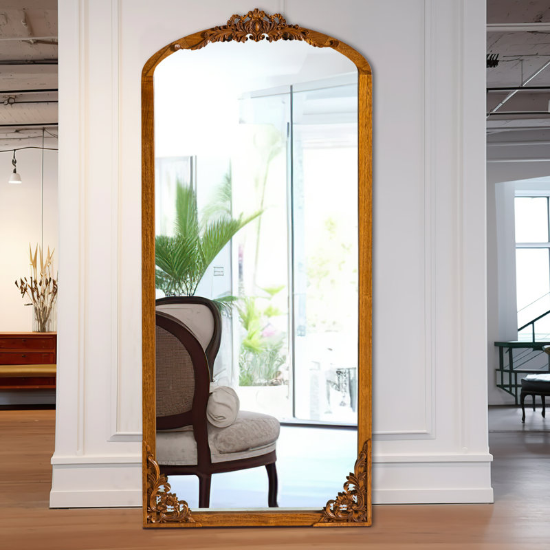 Miroir mural en bois massif Anjulie, Noyer, 69 po x 30 po
