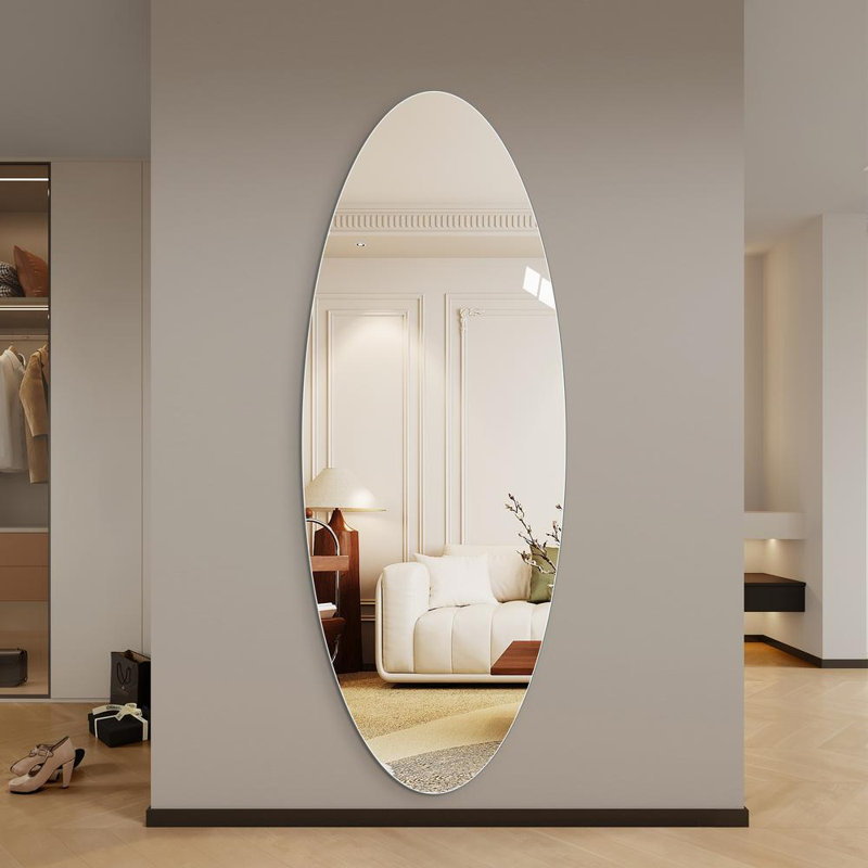 Miroir mural 65 po x 24 po