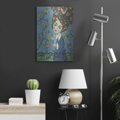 «Flower Hair» par Holly Wojhan, art mural en métal
