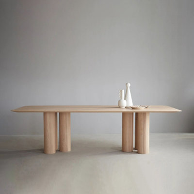 Table de salle à manger saine en bois massif