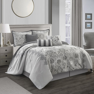 Lavonia Polyester Damask Comforter