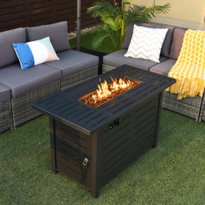 42 po. Foyer extérieur rectangulaire au propane noir 60 000 BTU avec couvercle imperméable