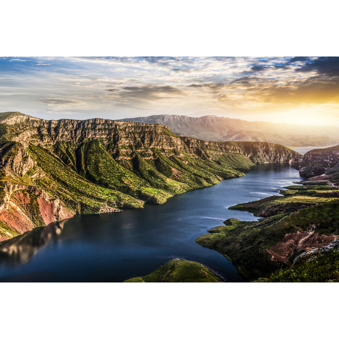 Botan River von Guvendemir - Kunstdrucke auf Leinwand