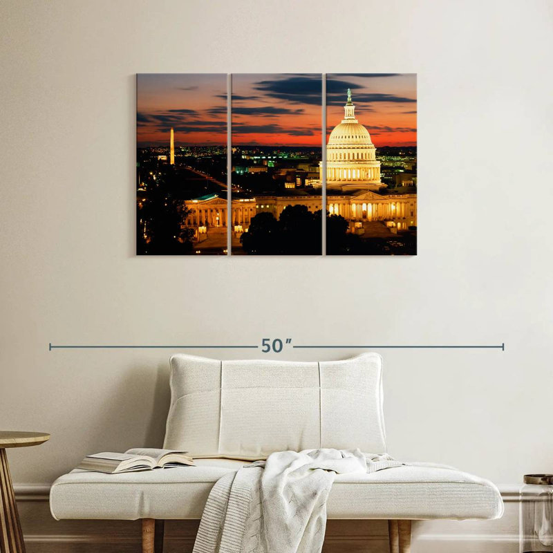 Vue de Sirci d'un Sireci illuminé au crépuscule - Washington DC, H 24 po x l 38 po