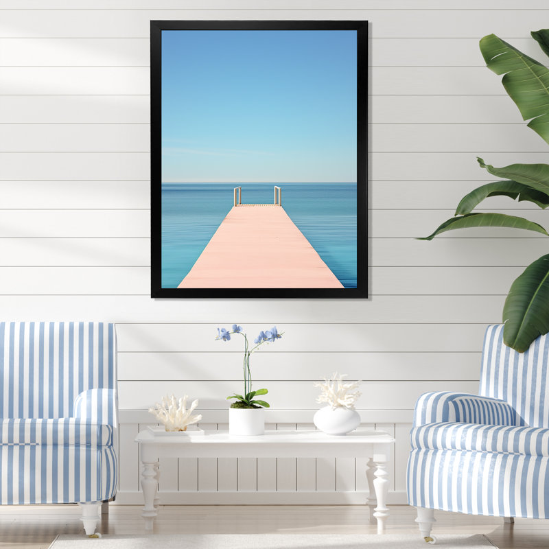 «Coastal Blue Pier Pers perspective I», reproduction sur toile, H 44 po x l 34 po x P 1,5 po, Cadre photo noir