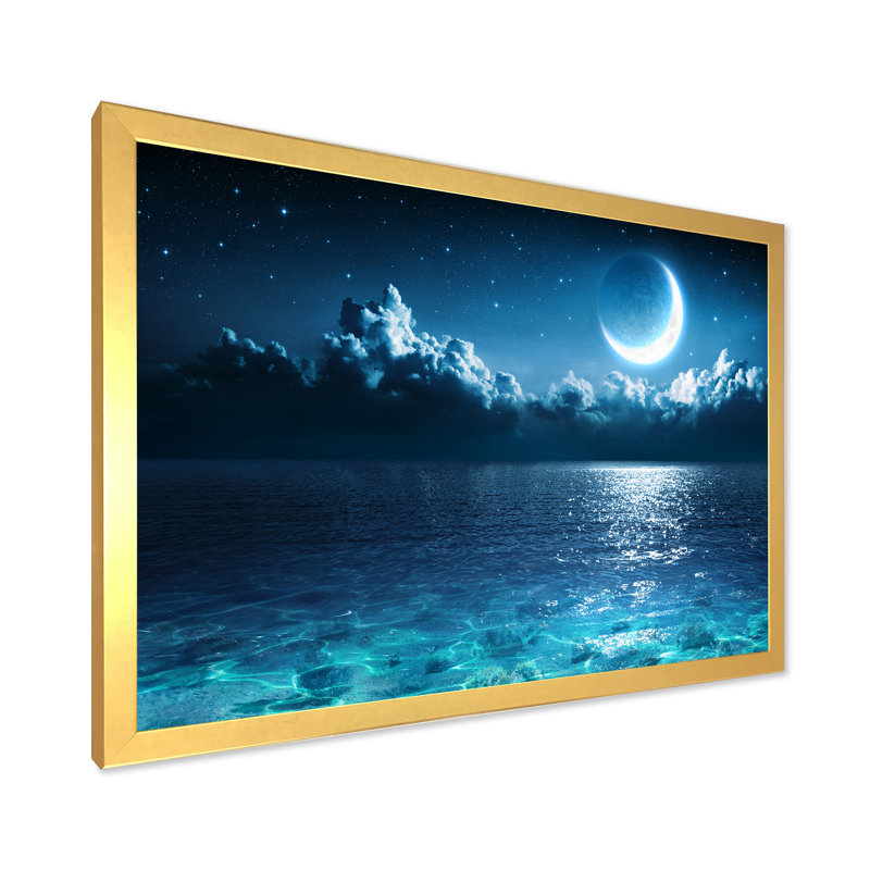 «Romantic Moon Over Deep Blue Sea I», photographie sur toile, H 16 po x l 32 po x p 1 po, Cadre doré