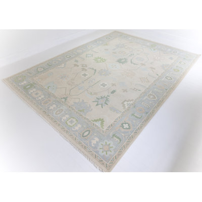 Fiona Hand Knotted Wool Oriental Area Rug