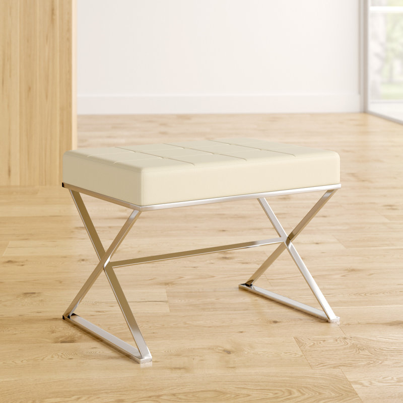 Repose-pieds standard capitonné de 25,2 po Boldberg, Similicuir crème