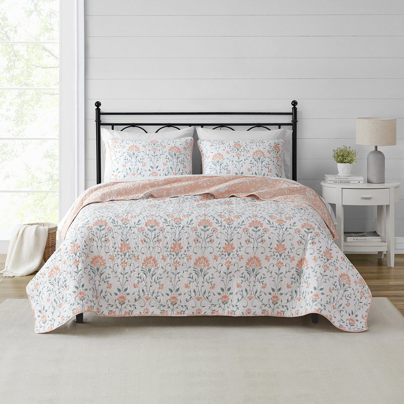 CEDAR COURT  JasperPeach/Green All-Season Reversible Cotton Quilt Set, King Quilt + 2 King Shams