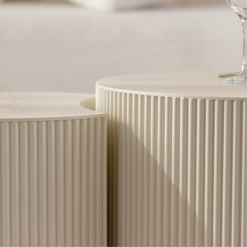 Table basse Modern Living, H 16,13 po x L 46,95 po x l 47,67 po, Crème, crème