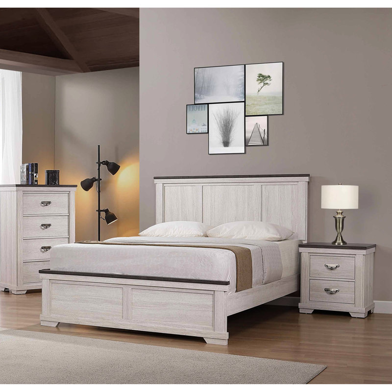 Mobilier de chambre rustique: lit à panneaux double blanc et brun antique pour un confort douillet