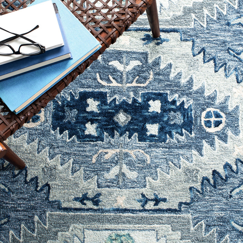 Lanagan Hand Tufted Wool Southwestern Rug, Rectangle 3' x 5'
