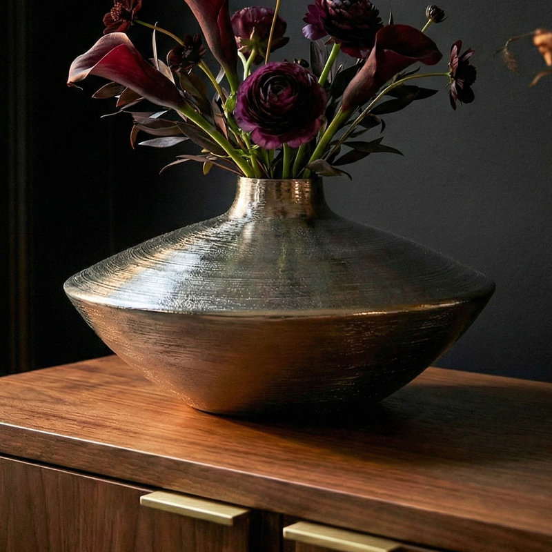 Table Vase 1, Silver