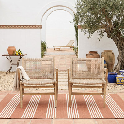 Ensemble de 2 fauteuils d'extérieur, structure en bois d'acacia et finition en osier tissé