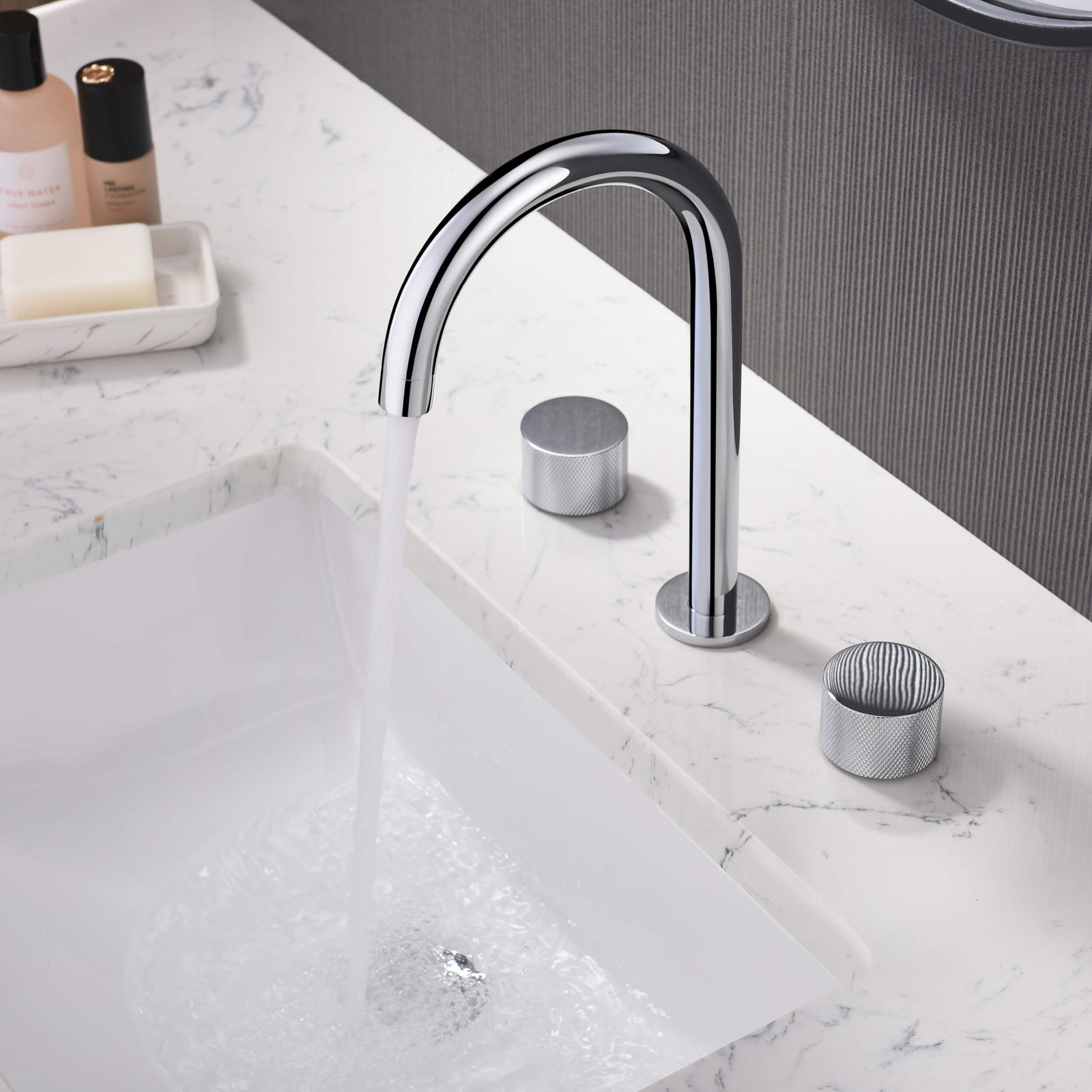 Circular X Widespread Faucet with Drain, Chrome