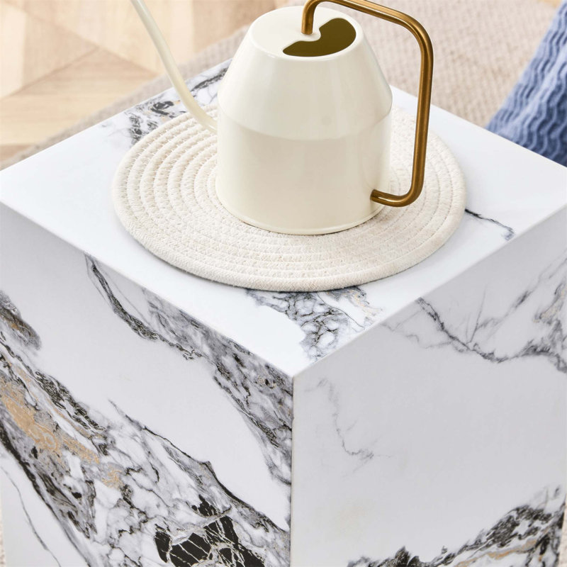 Table basse moderne en MDF avec motif texturé en marbre blanc, élégante et compacte pour les espaces de vie contemporains
