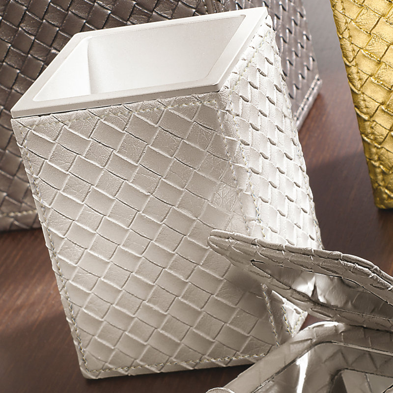 Marrakech Bathroom Accessory, White Pearl