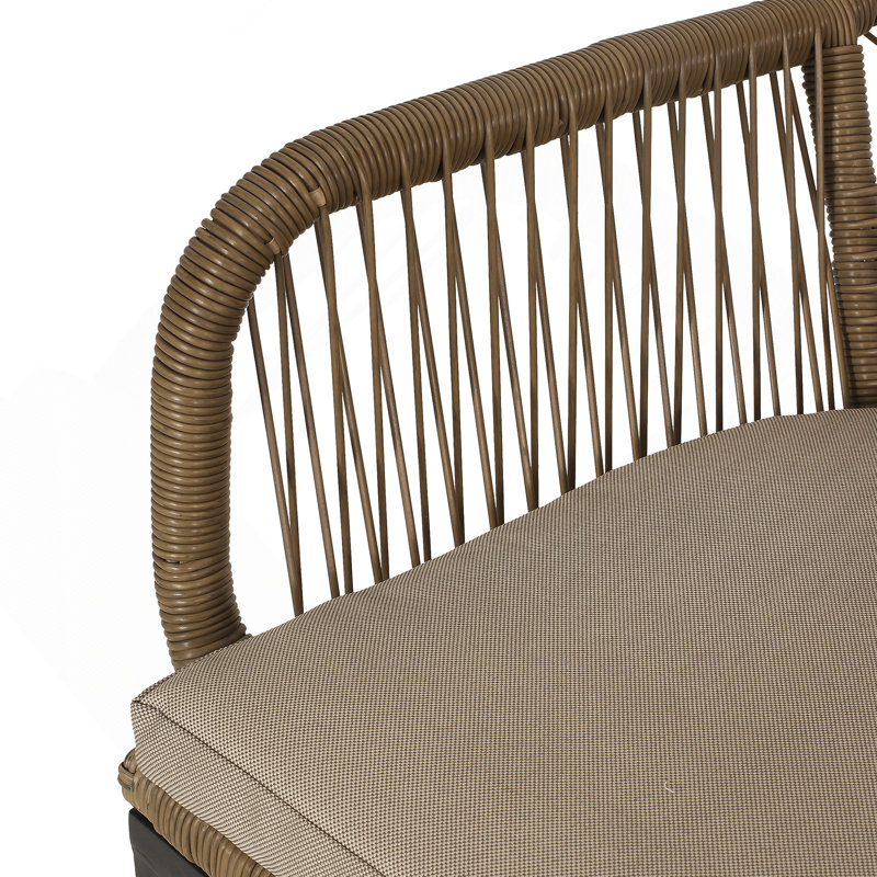 CHAISE RUSSELL