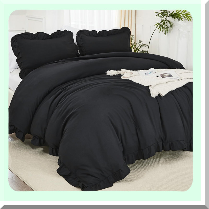 Ruffle Farmhouse Comforter Set - Soft Lightweight Fluffy Bedding Set - All Season Bed Set - 3 Piece Aesthetic Bed Set - Comforter - 2 Pillowcases